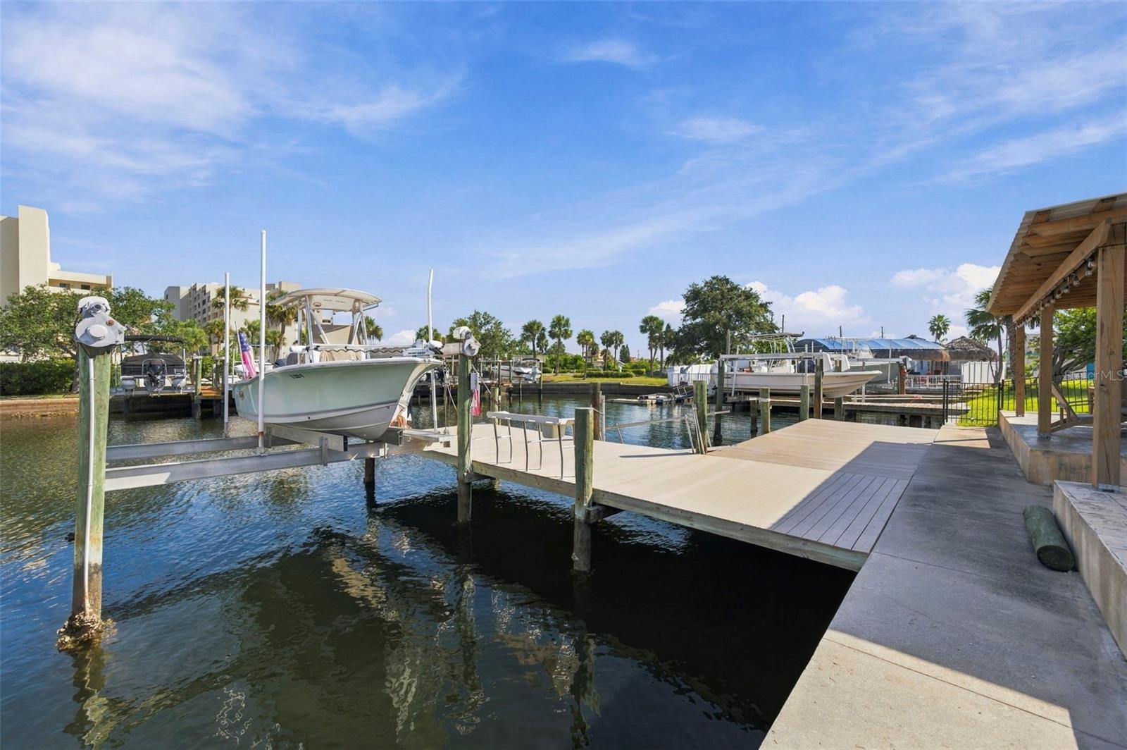 6027 BEVERLY DR — photo 45
