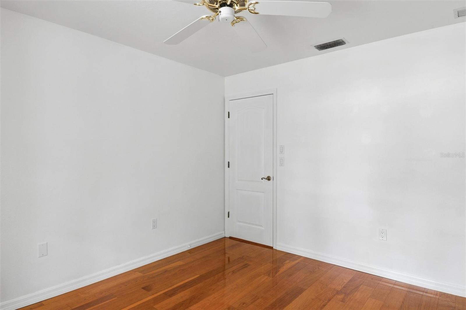 2429 WHIPPOORWILL CIR — photo 45
