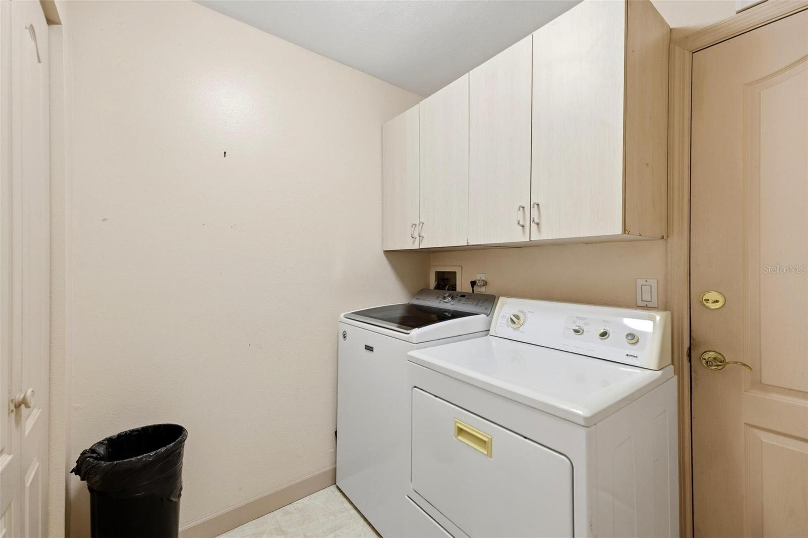2429 WHIPPOORWILL CIR — photo 49