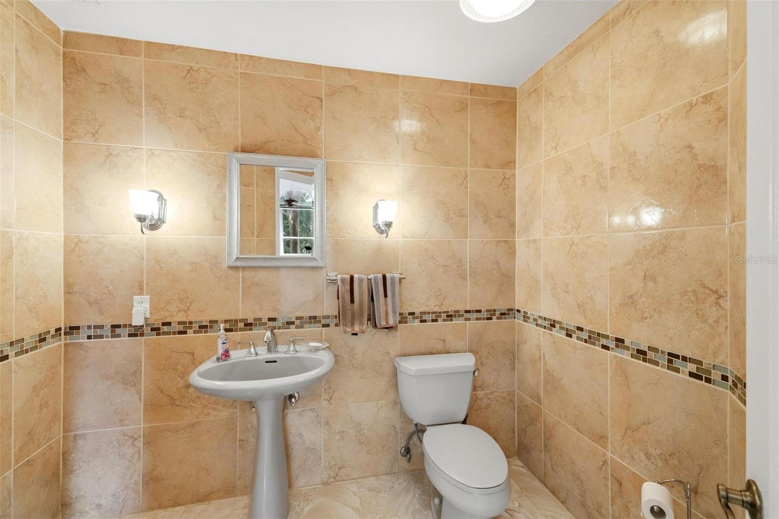 2429 WHIPPOORWILL CIR — photo 12