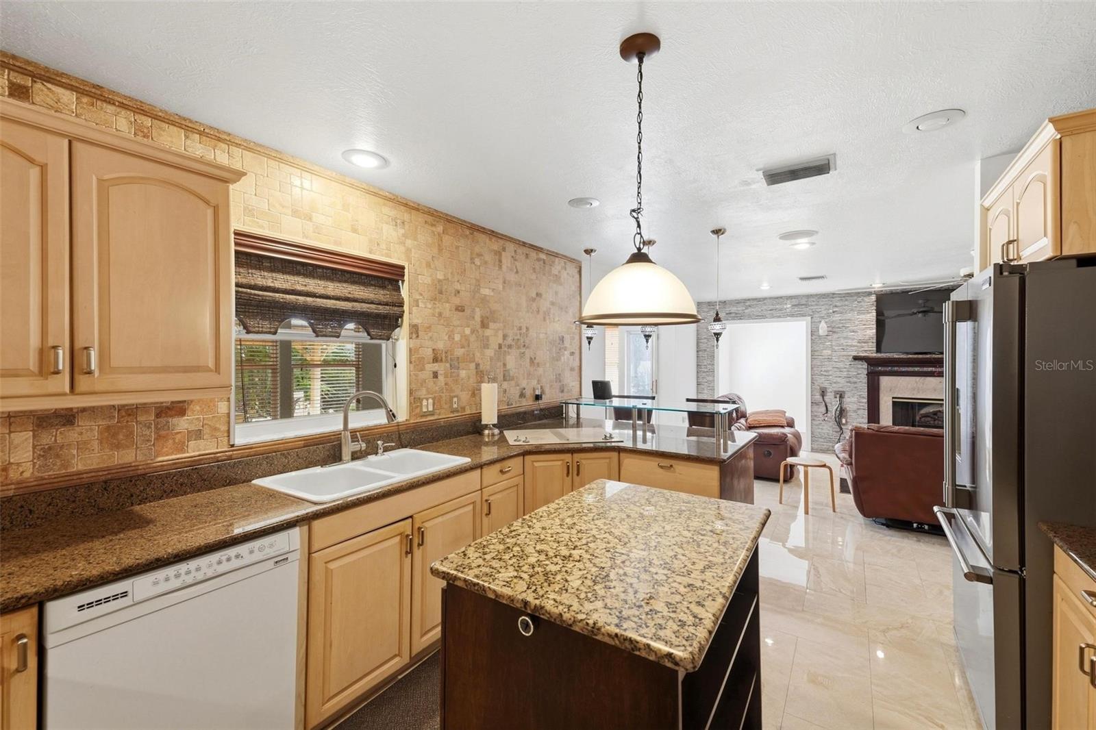 2429 WHIPPOORWILL CIR — photo 20