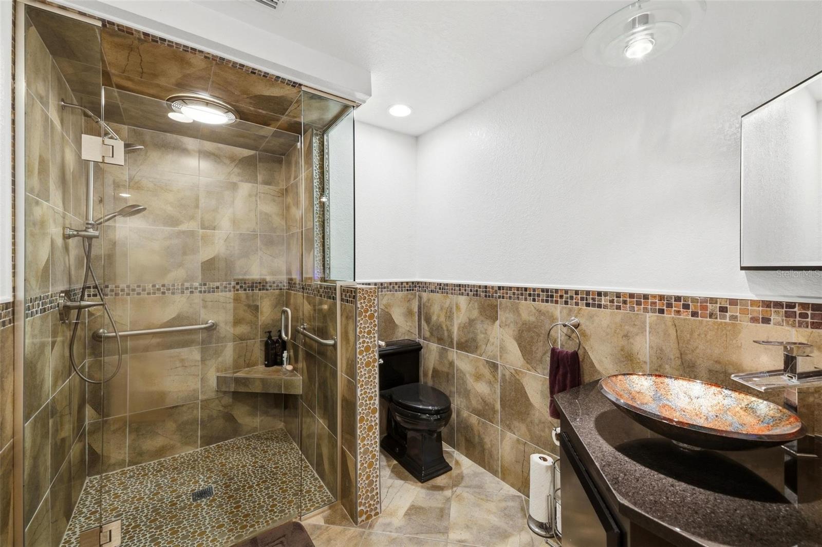 2429 WHIPPOORWILL CIR — photo 28
