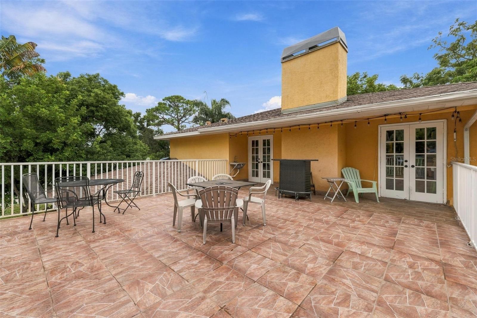 2429 WHIPPOORWILL CIR — photo 47