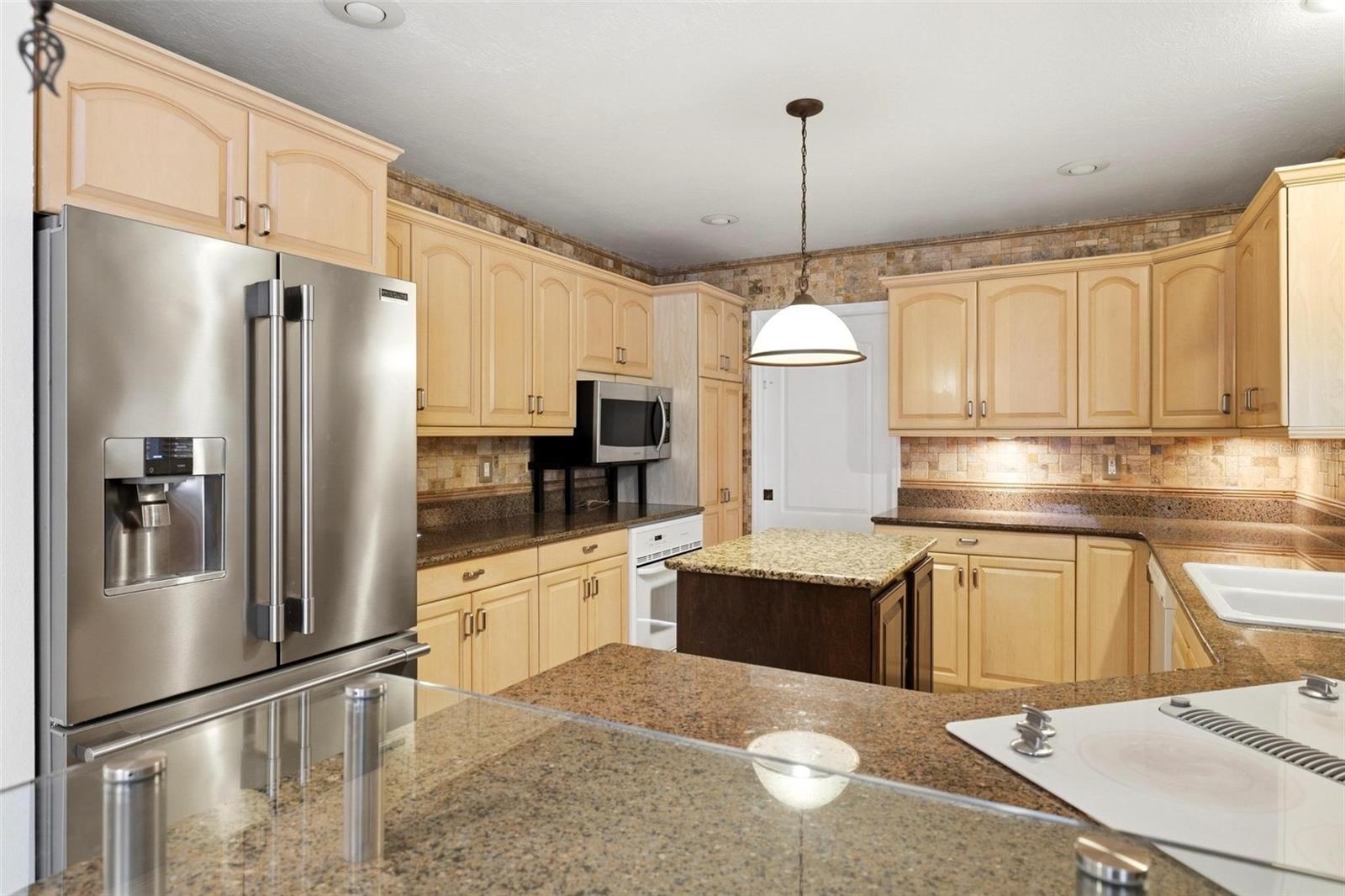 2429 WHIPPOORWILL CIR — photo 22