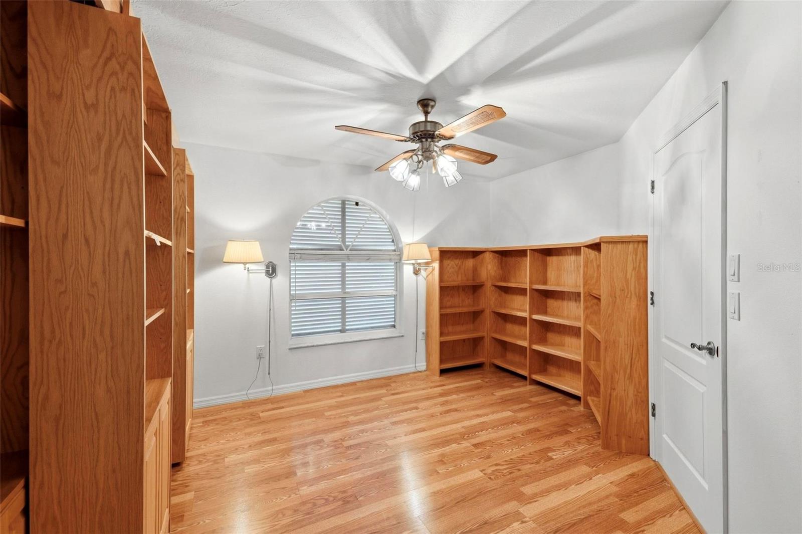 2429 WHIPPOORWILL CIR — photo 11