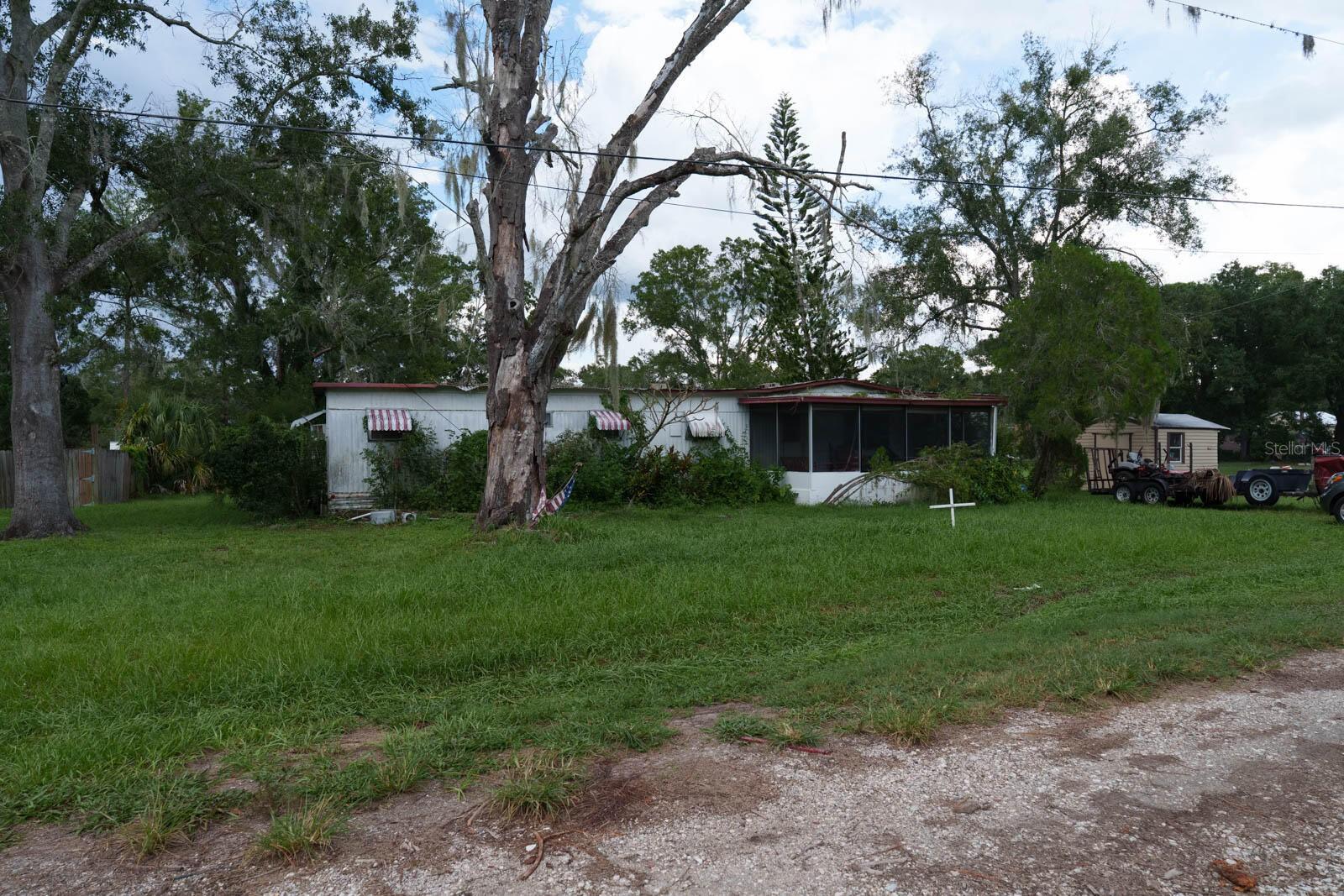 1005 GRANDADDY LN — photo 2