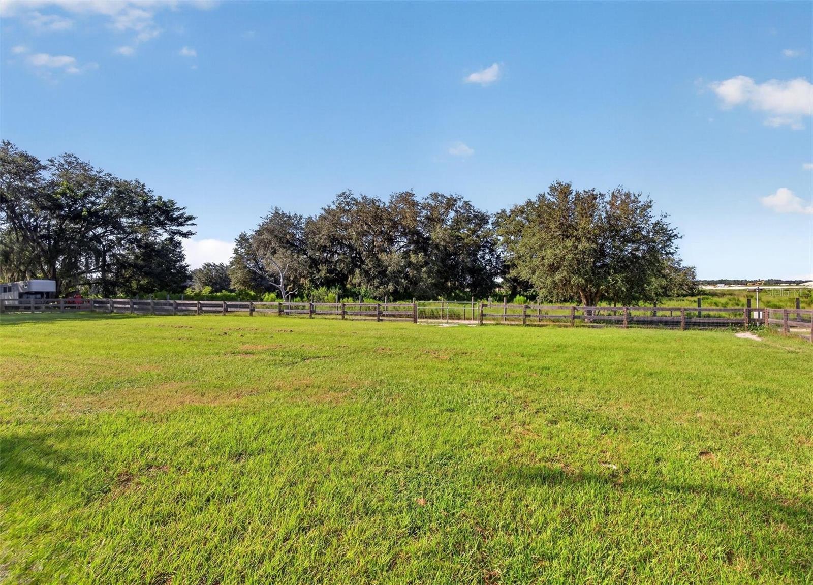 15818 MAHONEY DR — photo 38