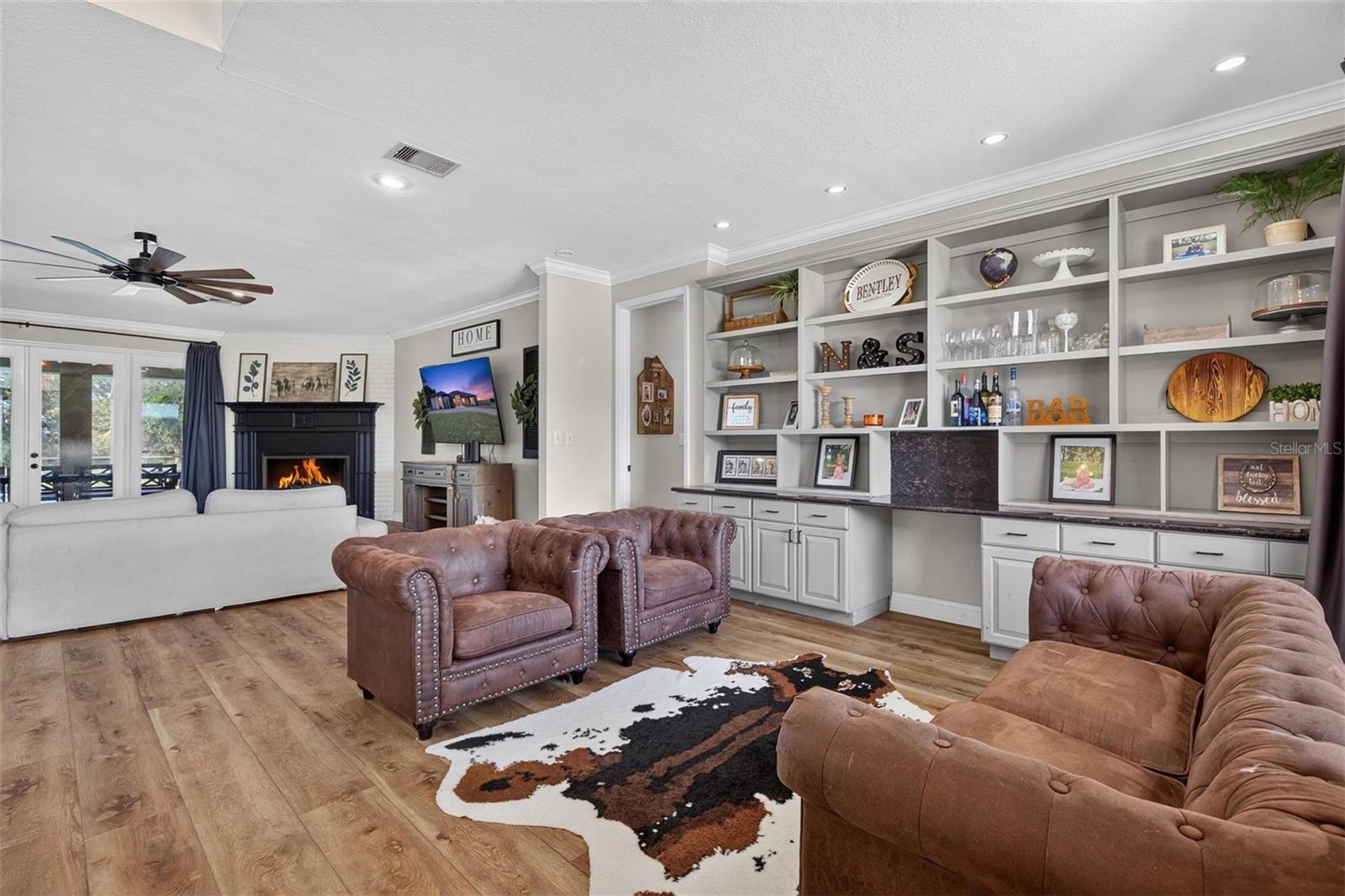 15818 MAHONEY DR — photo 18