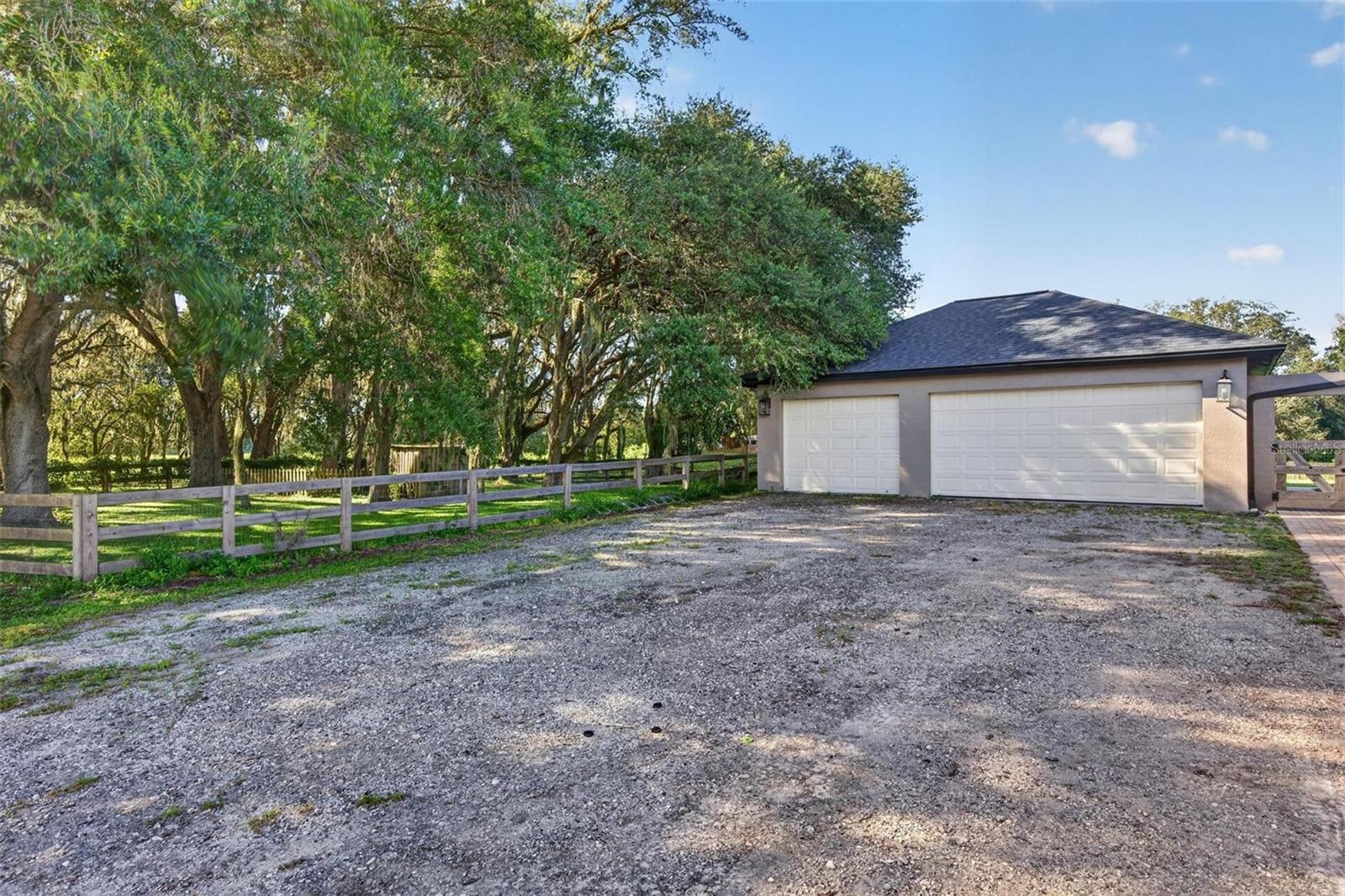 15818 MAHONEY DR — photo 17