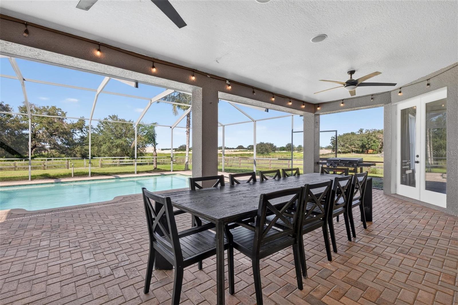 15818 MAHONEY DR — photo 30