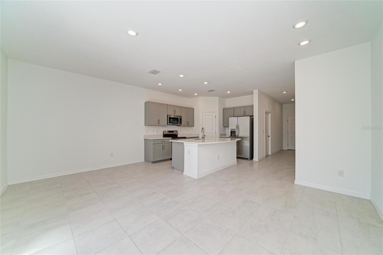 5695 ARCHIPELAGO ST — photo 30
