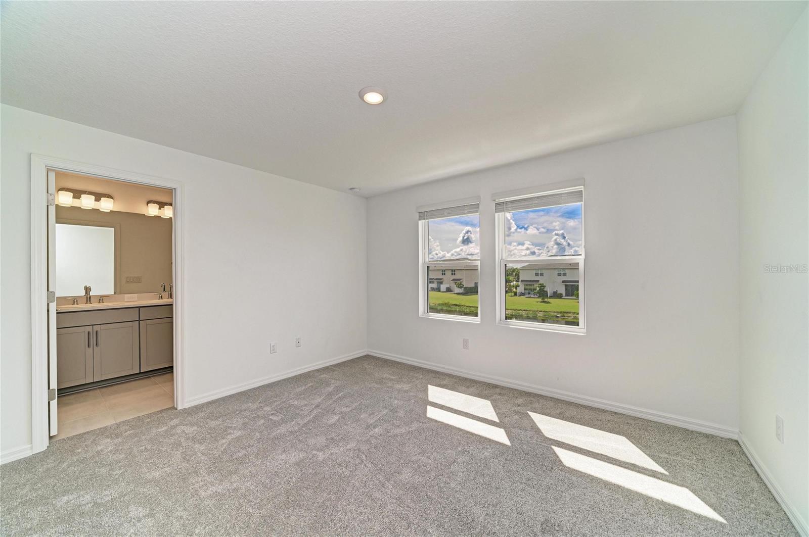 5695 ARCHIPELAGO ST — photo 34