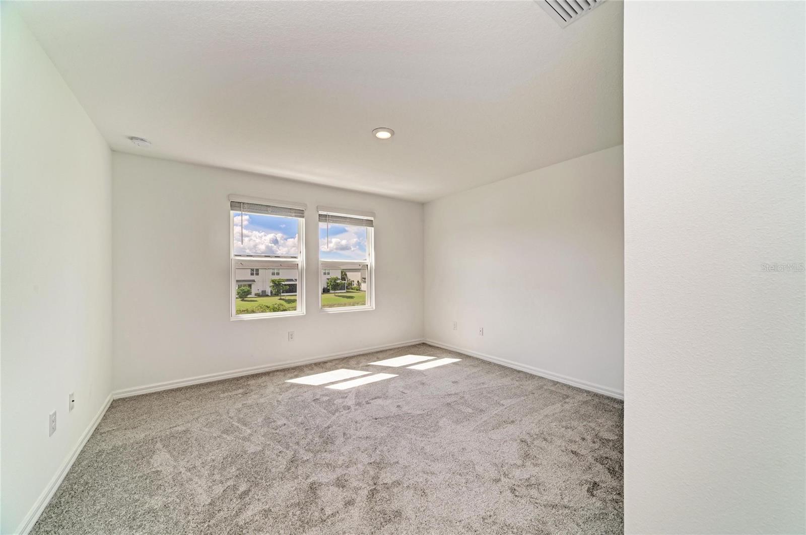 5695 ARCHIPELAGO ST — photo 33
