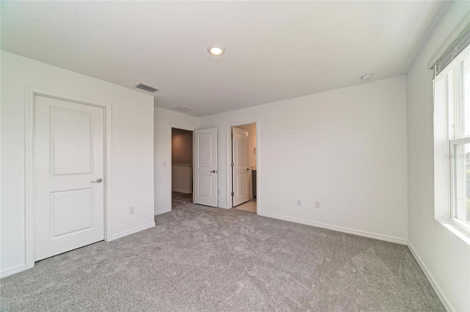 5695 ARCHIPELAGO ST — photo 35