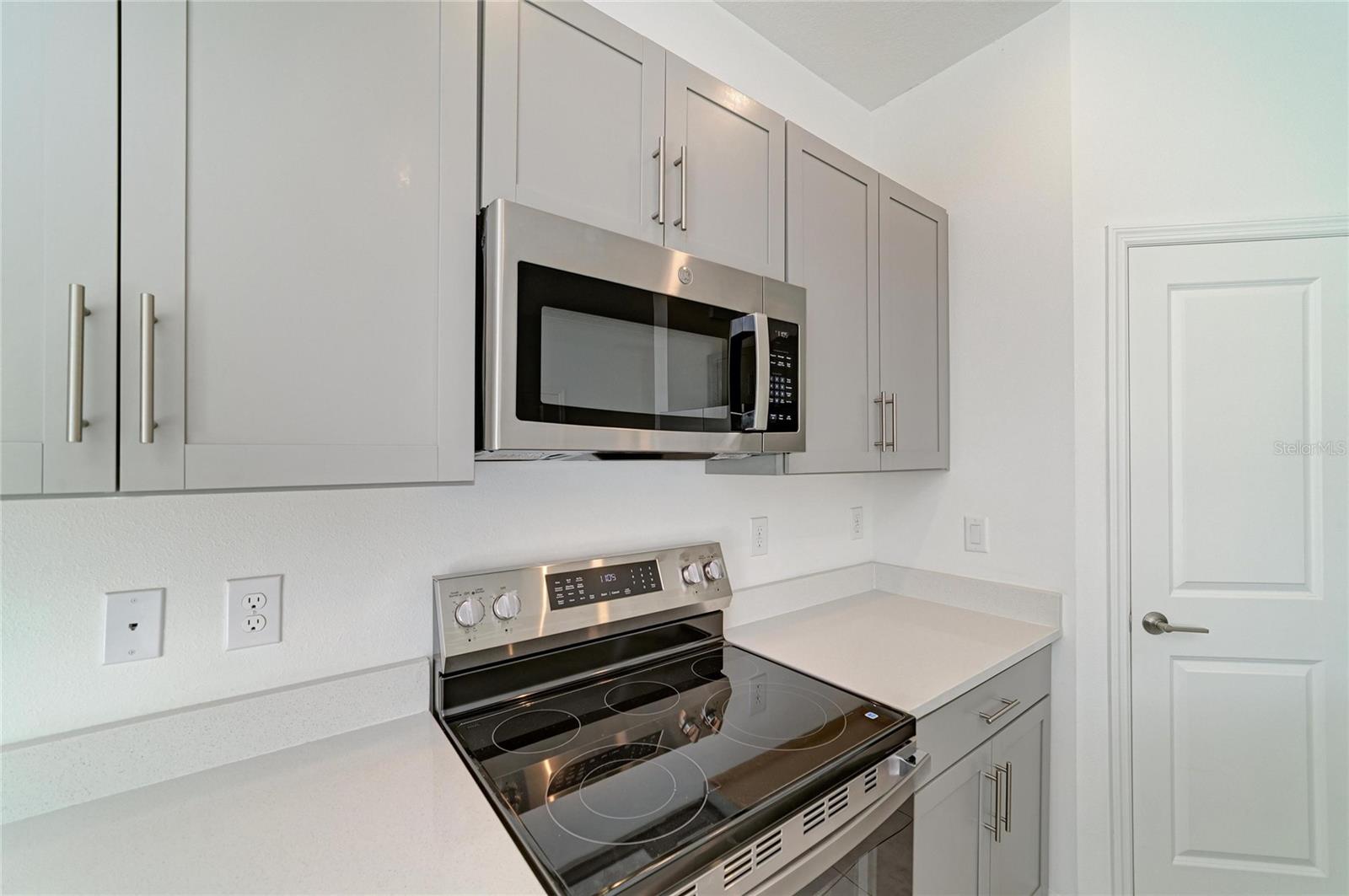 5695 ARCHIPELAGO ST — photo 18