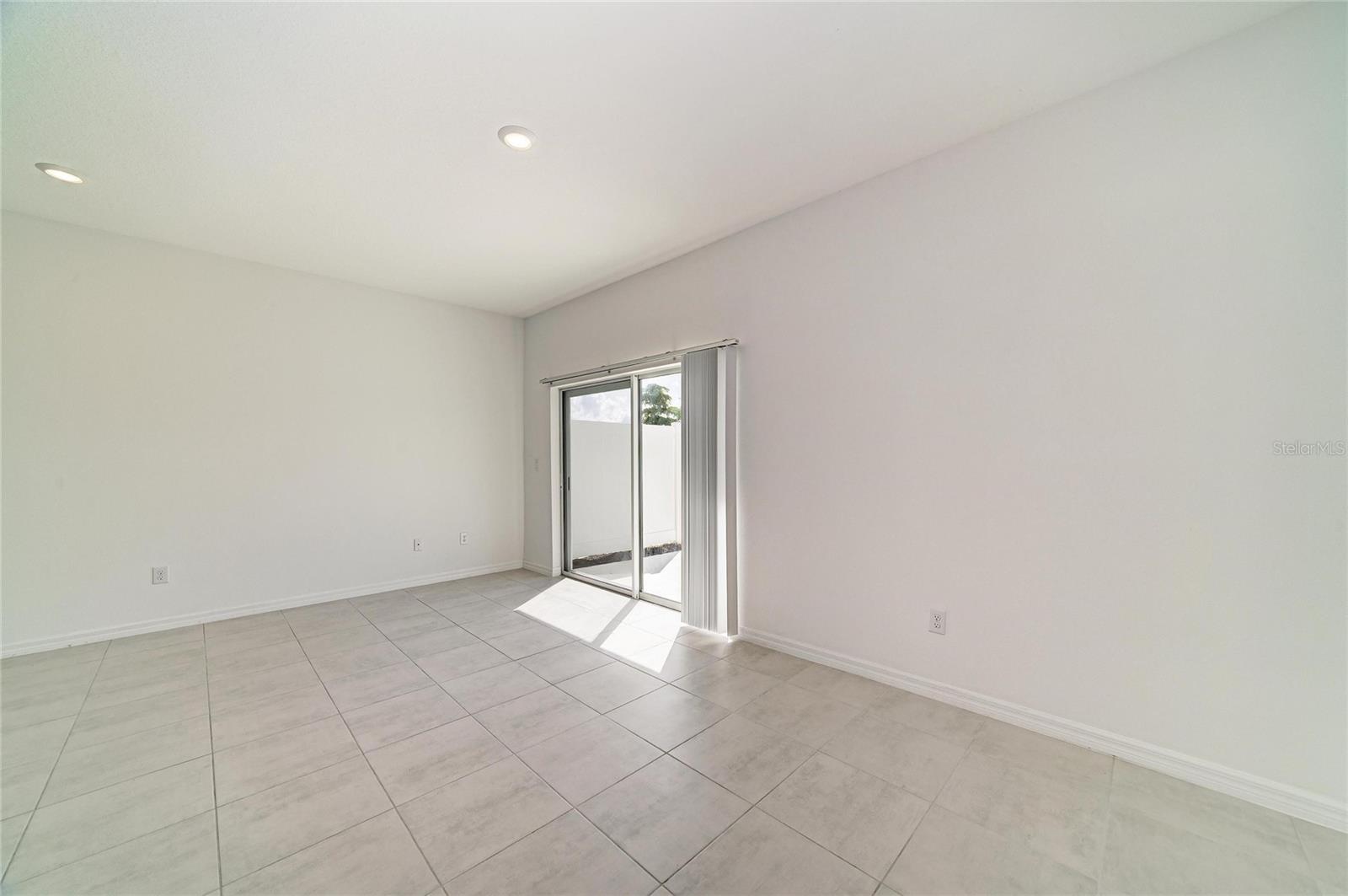 5695 ARCHIPELAGO ST — photo 22