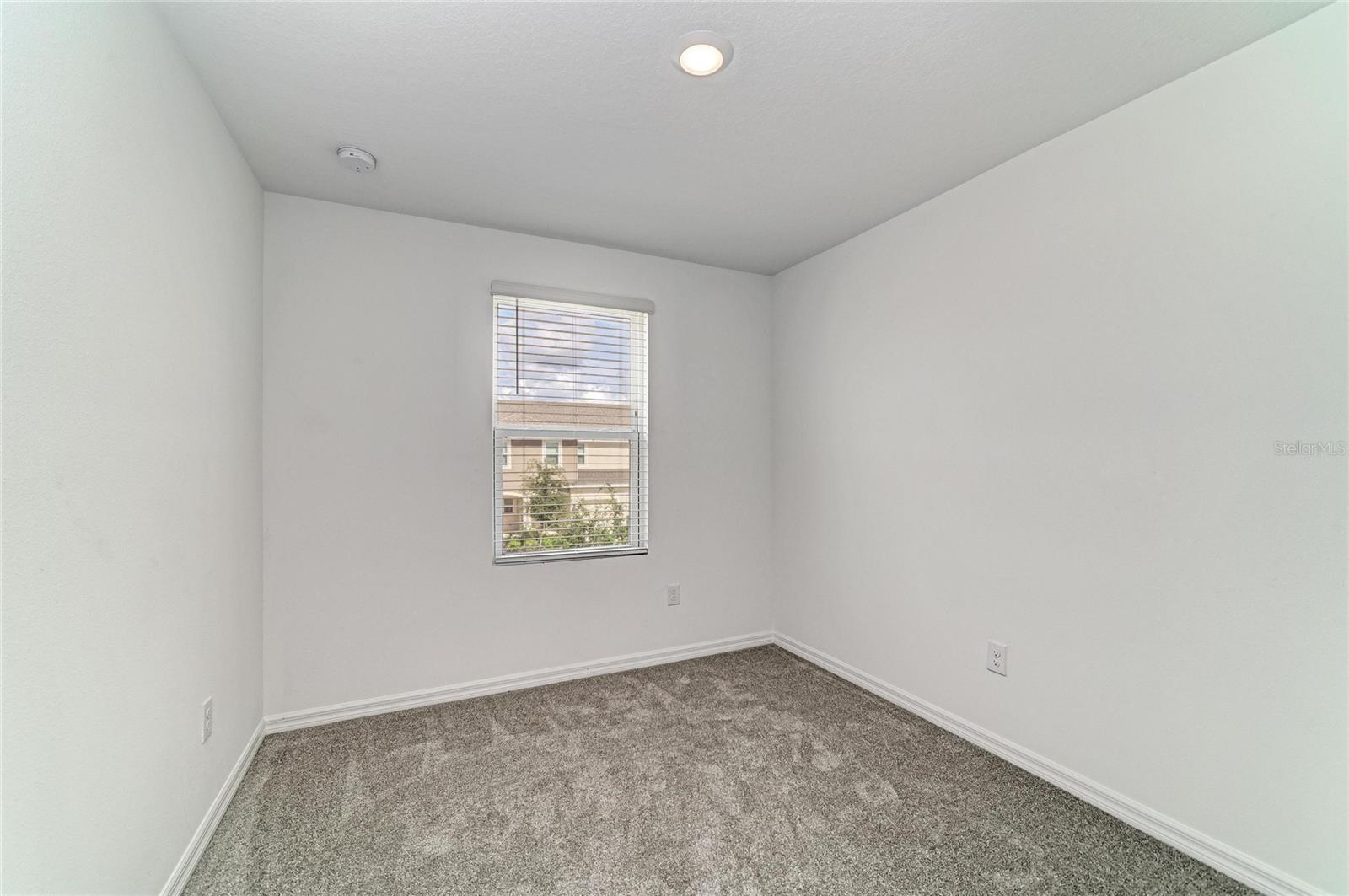 5695 ARCHIPELAGO ST — photo 43