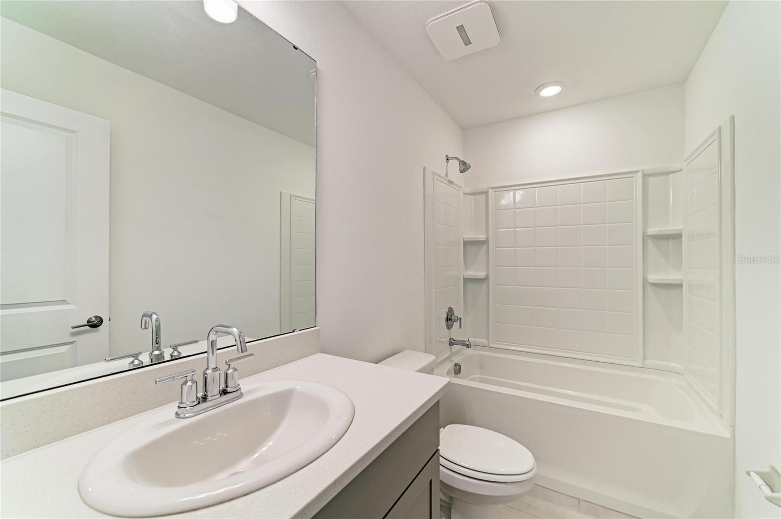 5695 ARCHIPELAGO ST — photo 42