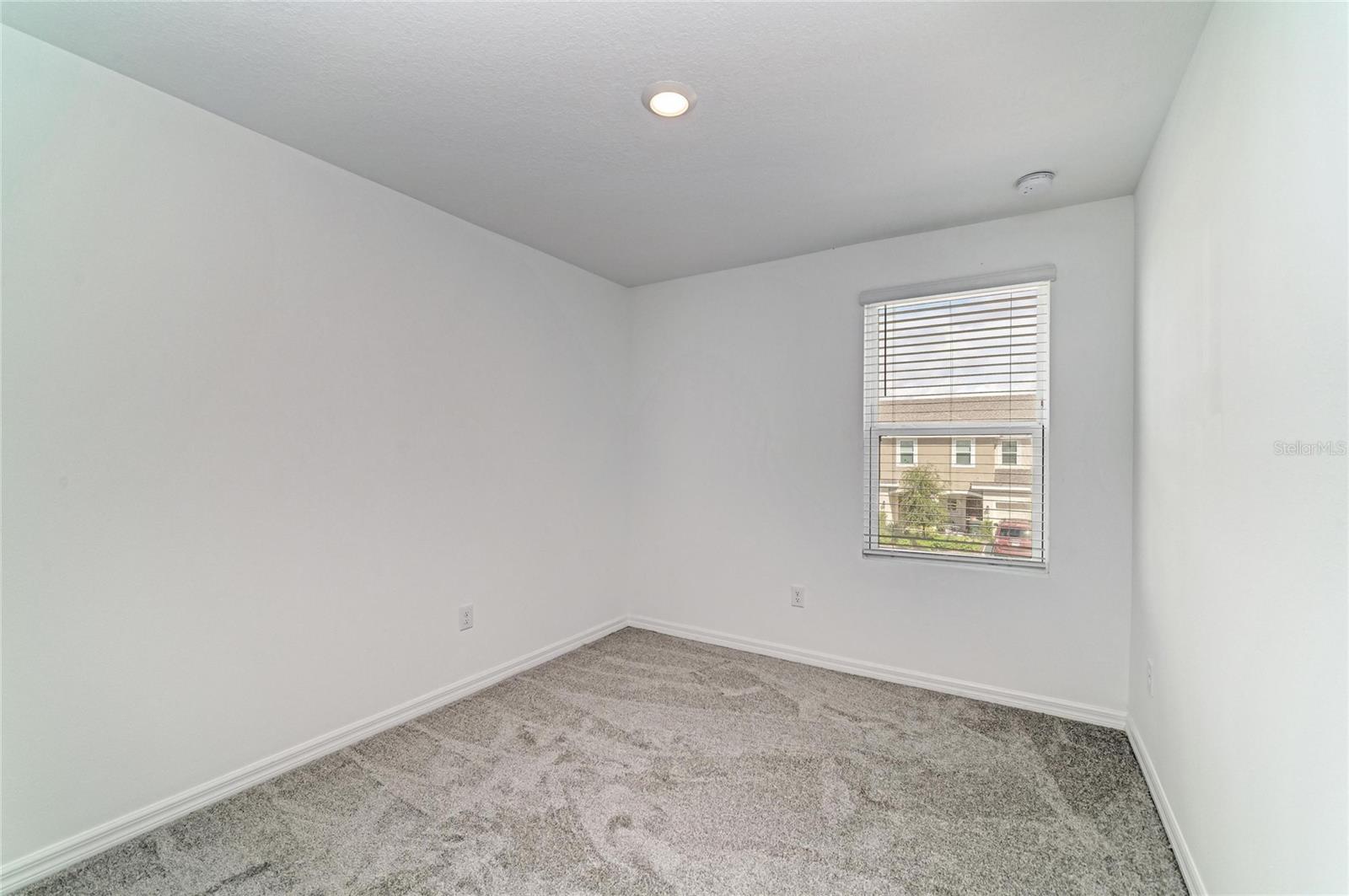 5695 ARCHIPELAGO ST — photo 40