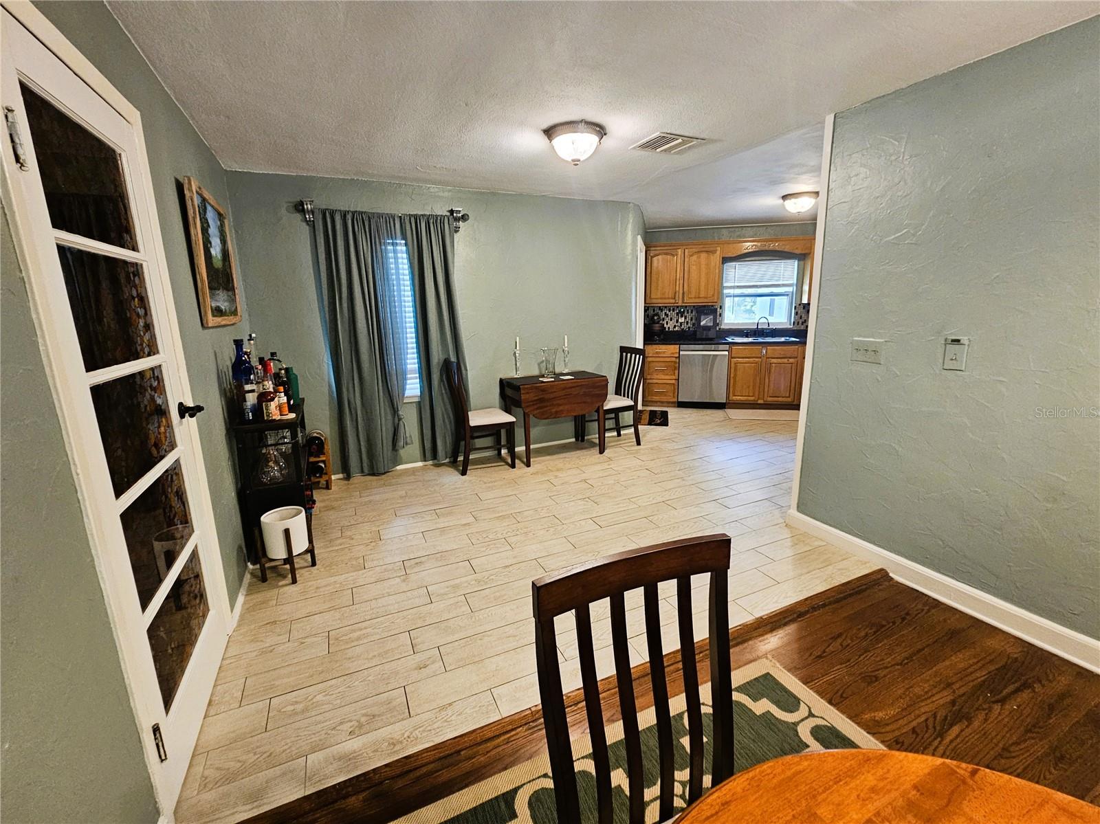 7301 N 13TH ST — photo 24