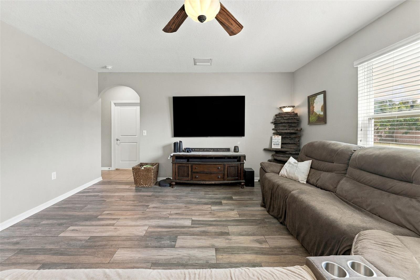 506 DIAMOND RIDGE RD — photo 8