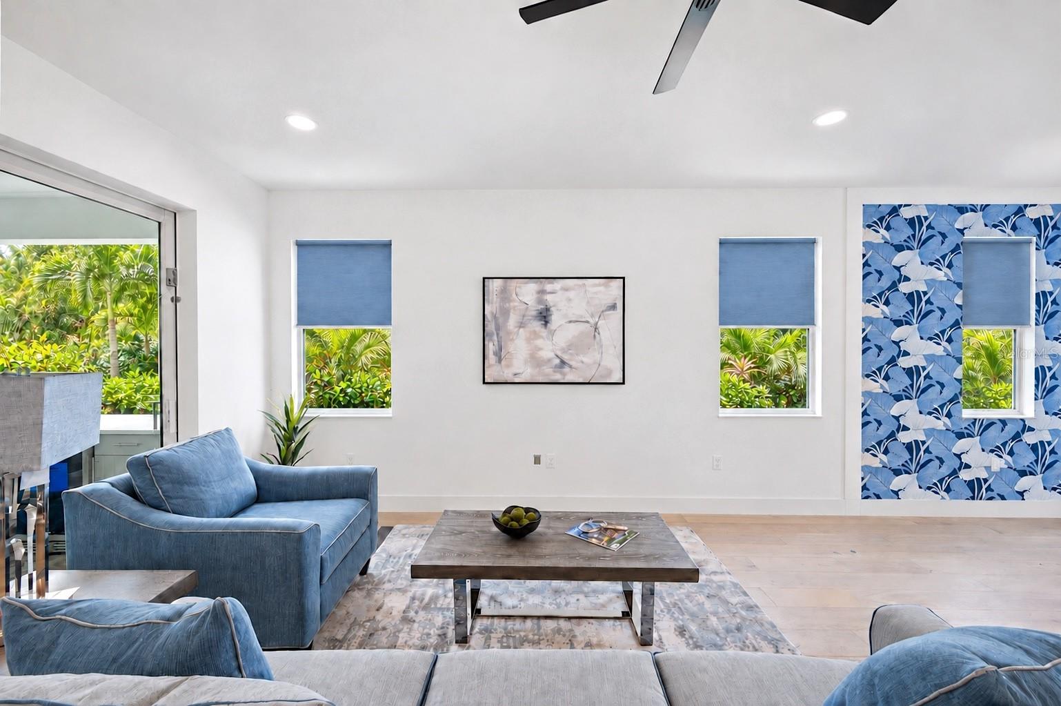 1647 SIESTA DR — photo 23