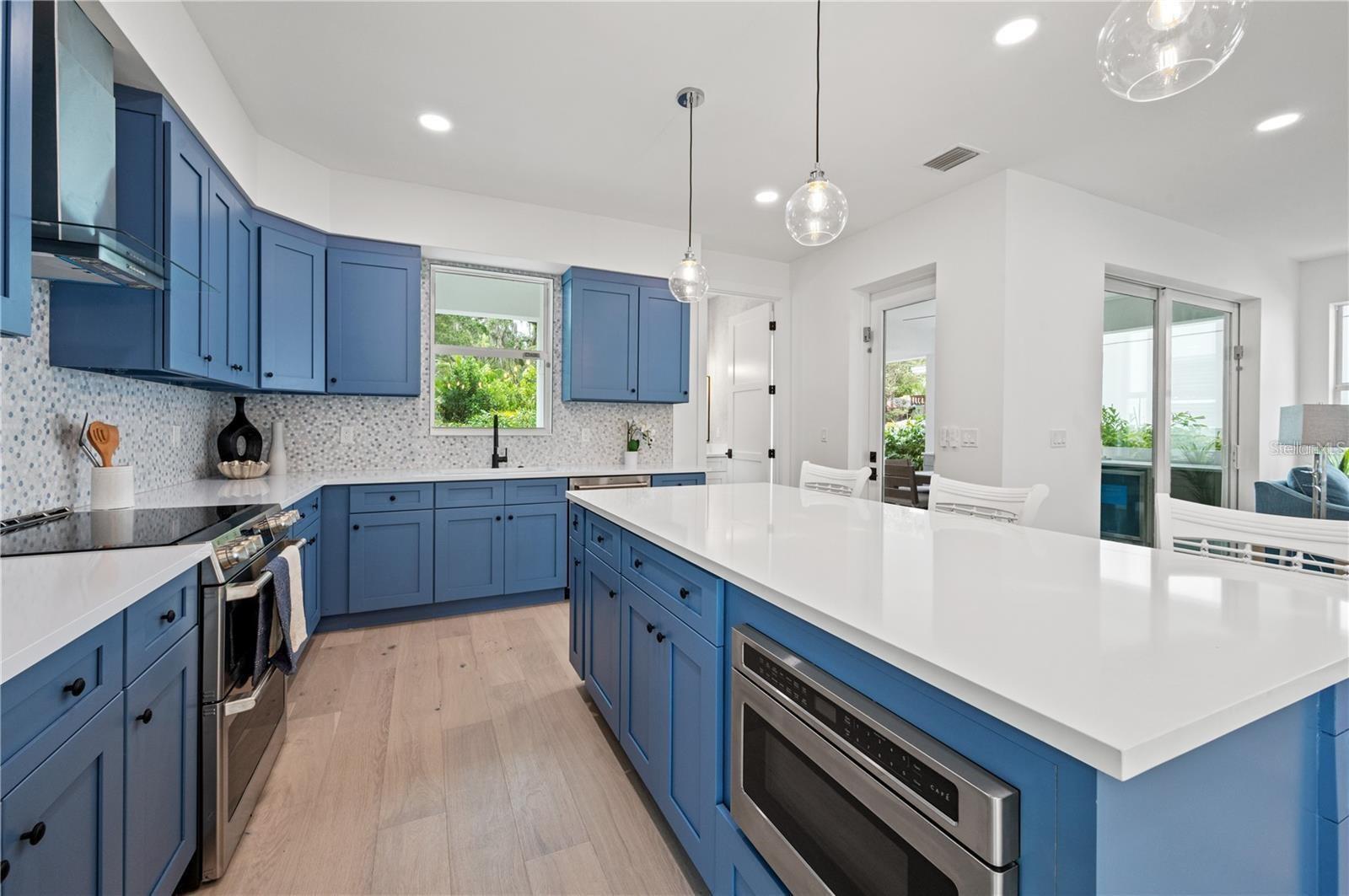1647 SIESTA DR — photo 18