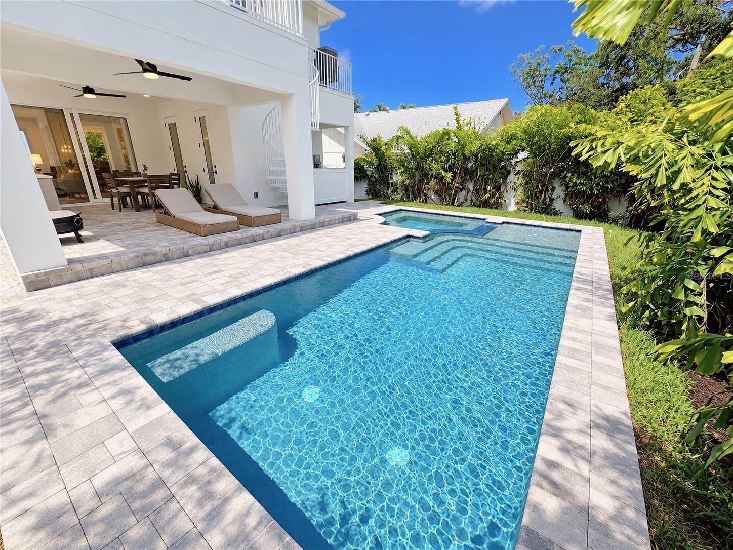 1647 SIESTA DR — photo 13