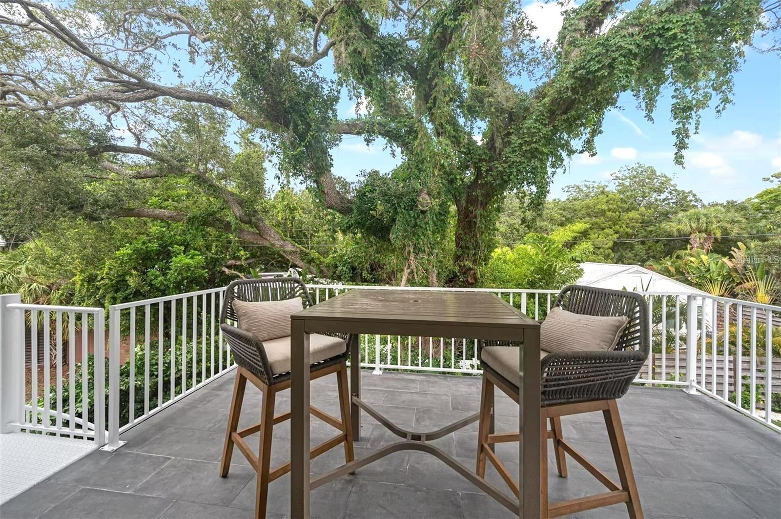 1647 SIESTA DR — photo 42