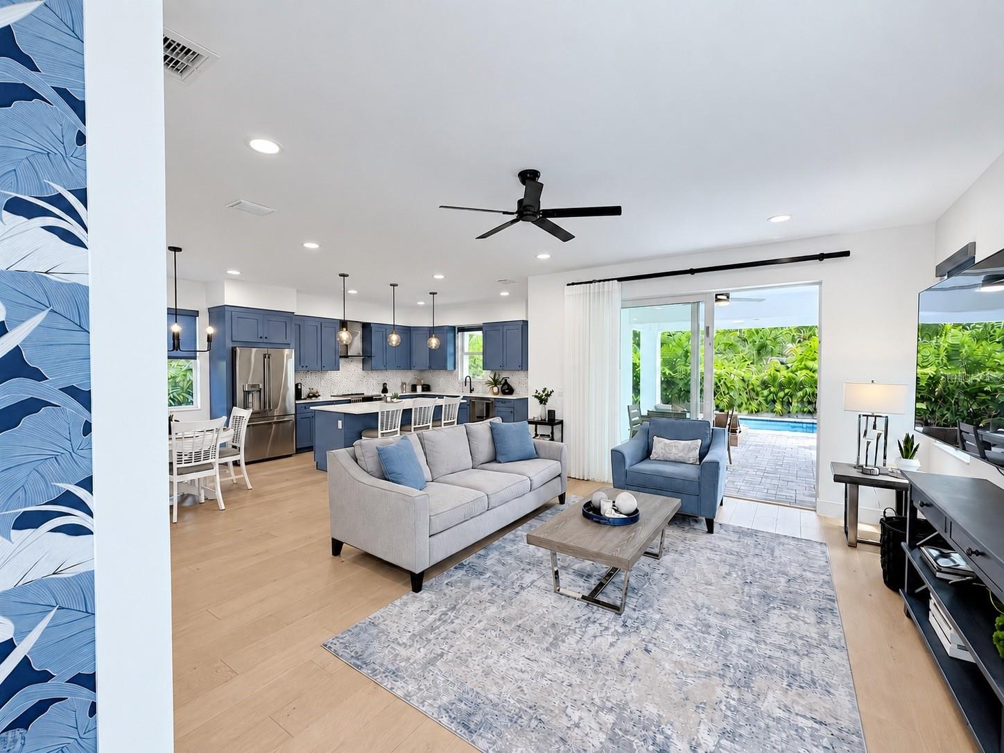1647 SIESTA DR — photo 10