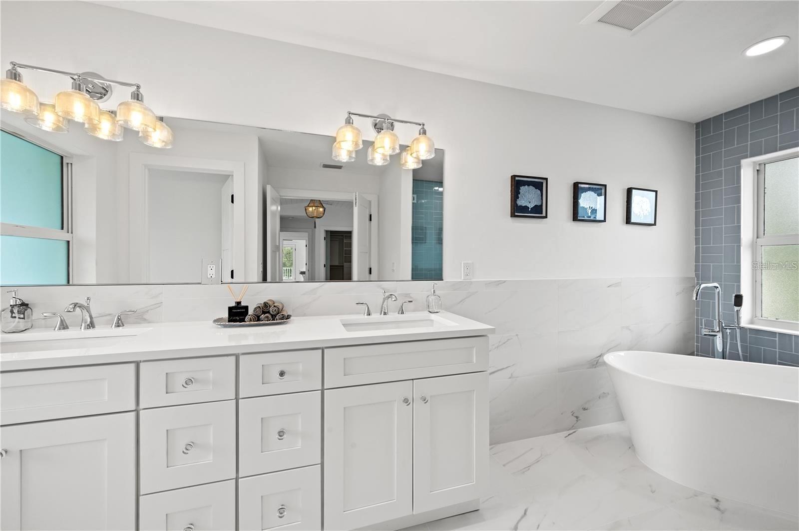 1647 SIESTA DR — photo 28
