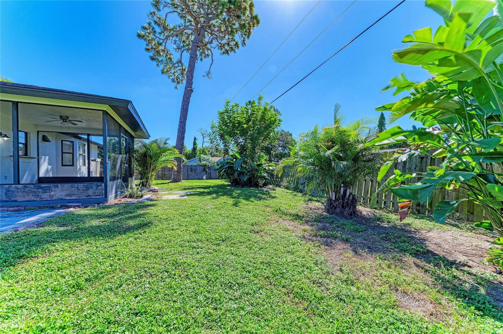 464 BEVERLY RD — photo 46