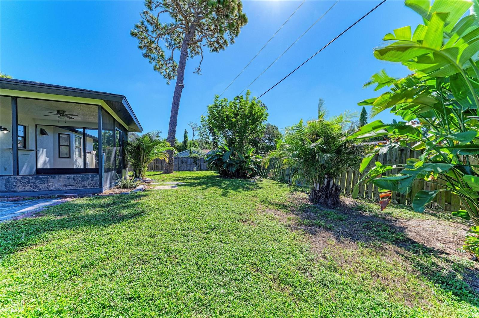 464 BEVERLY RD — photo 50