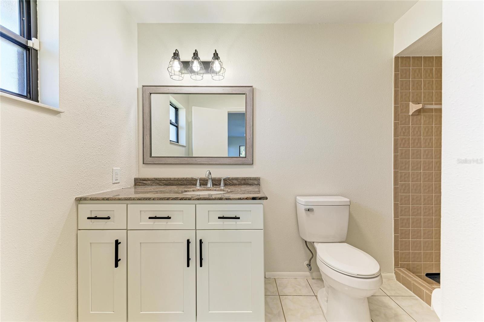 464 BEVERLY RD — photo 24