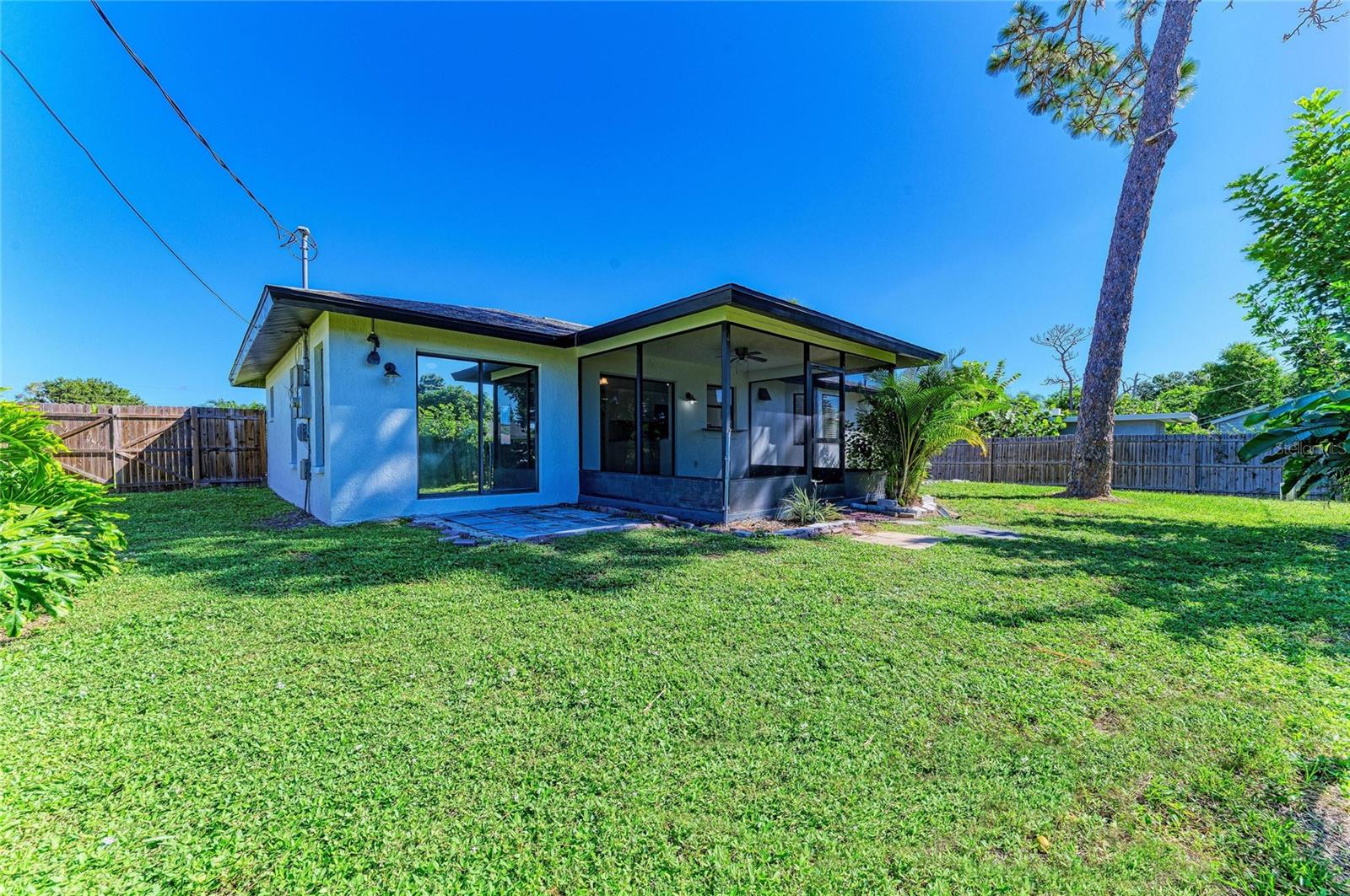 464 BEVERLY RD — photo 49