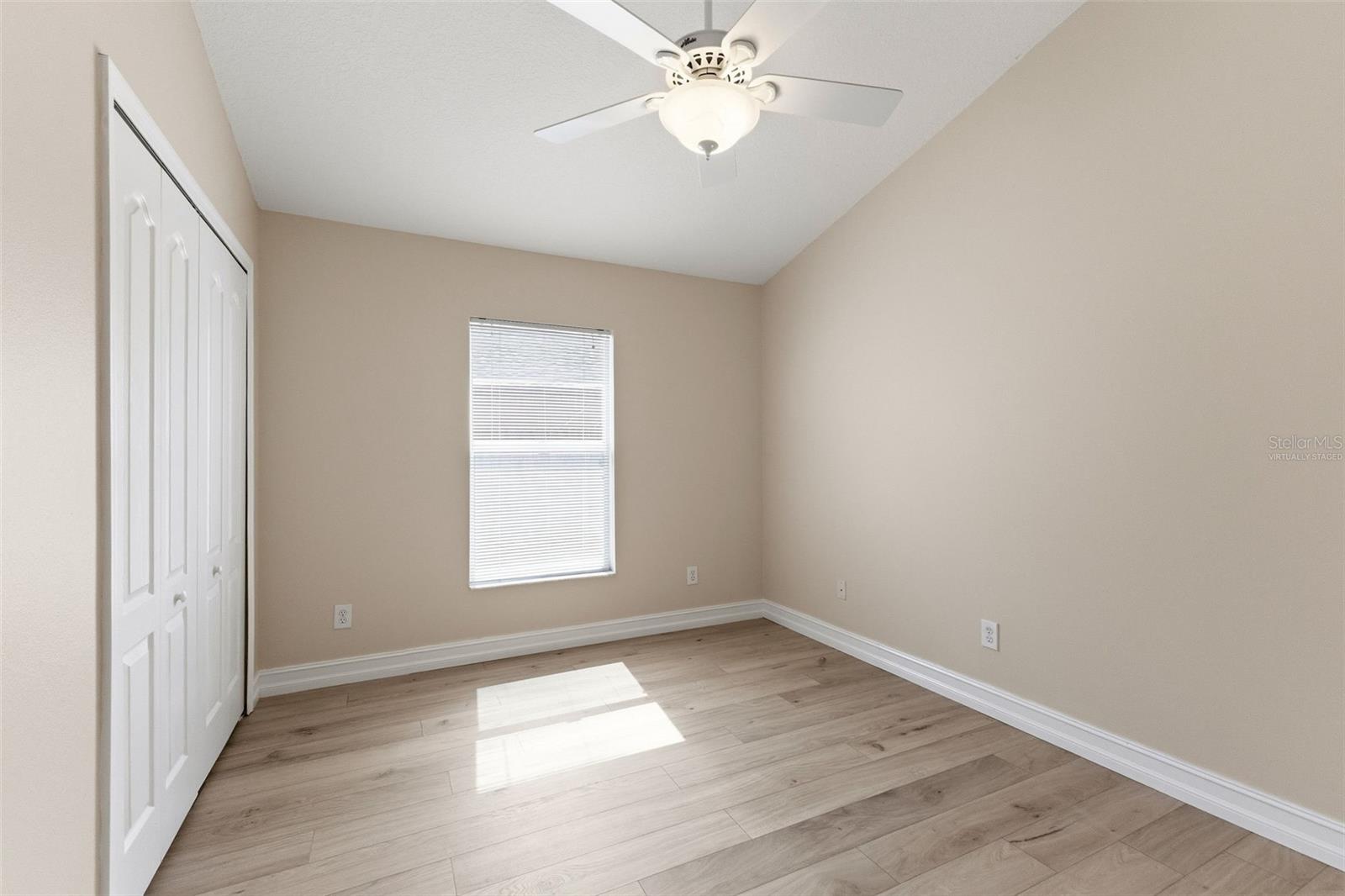 19221 ROBIN PERCH LN — photo 36