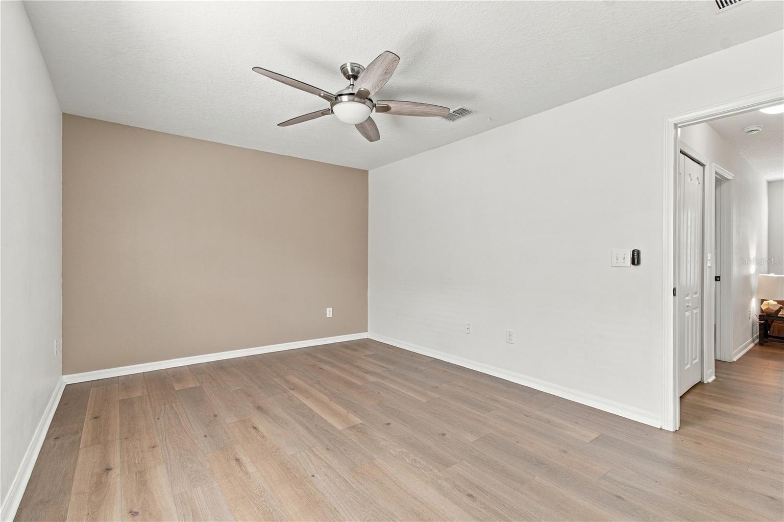 18928 HAMPSTEAD HEATH CT — photo 34