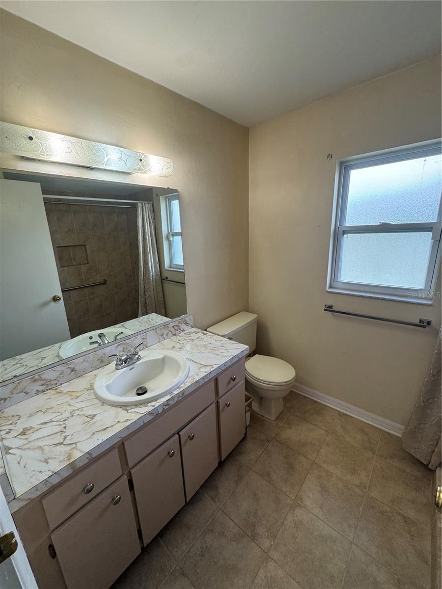 1818 ORANGE HILL DR — photo 15