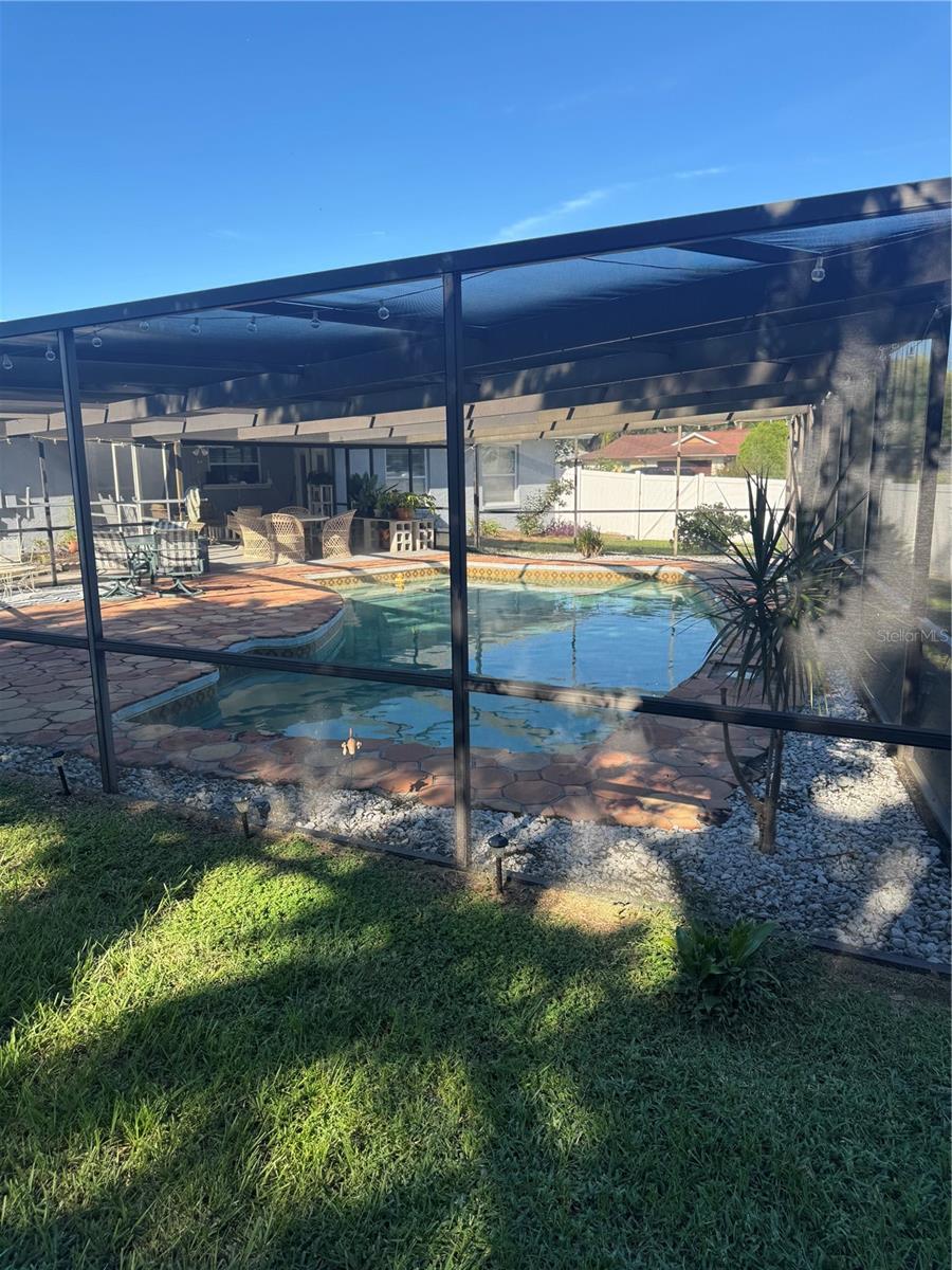 1818 ORANGE HILL DR — photo 19
