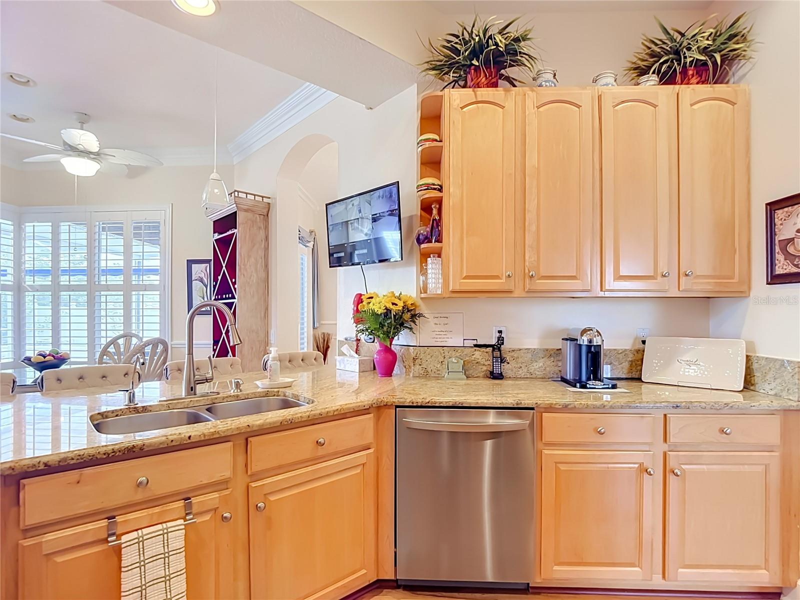 3350 PENDLETON WAY — photo 42