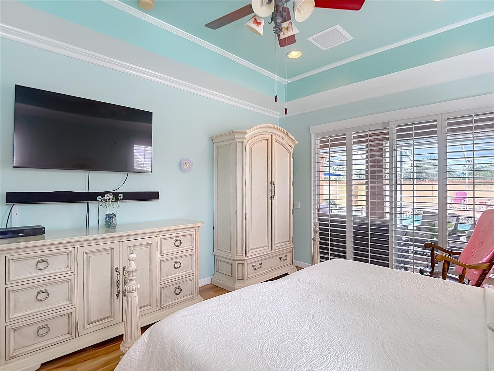 3350 PENDLETON WAY — photo 54