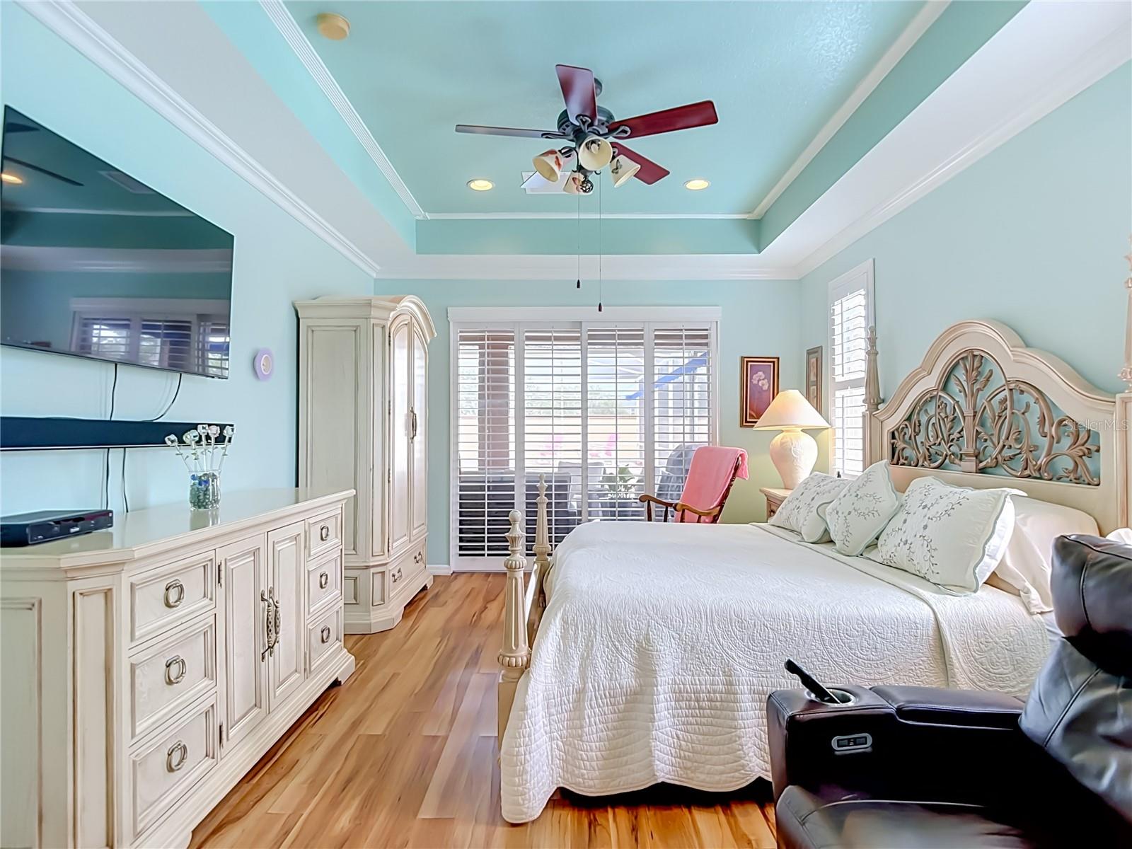 3350 PENDLETON WAY — photo 53