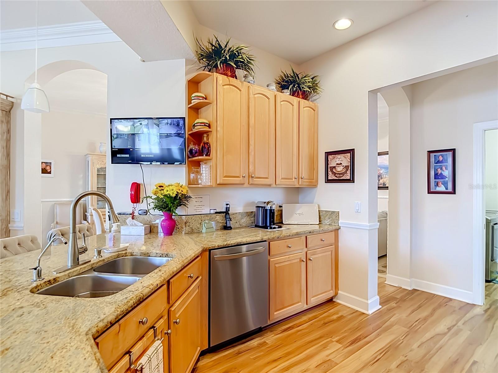3350 PENDLETON WAY — photo 41
