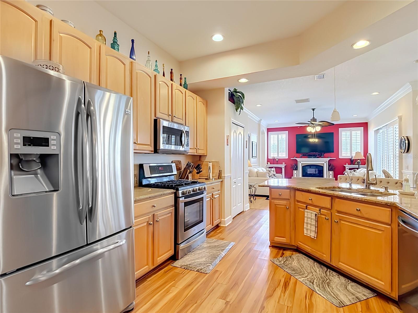 3350 PENDLETON WAY — photo 44