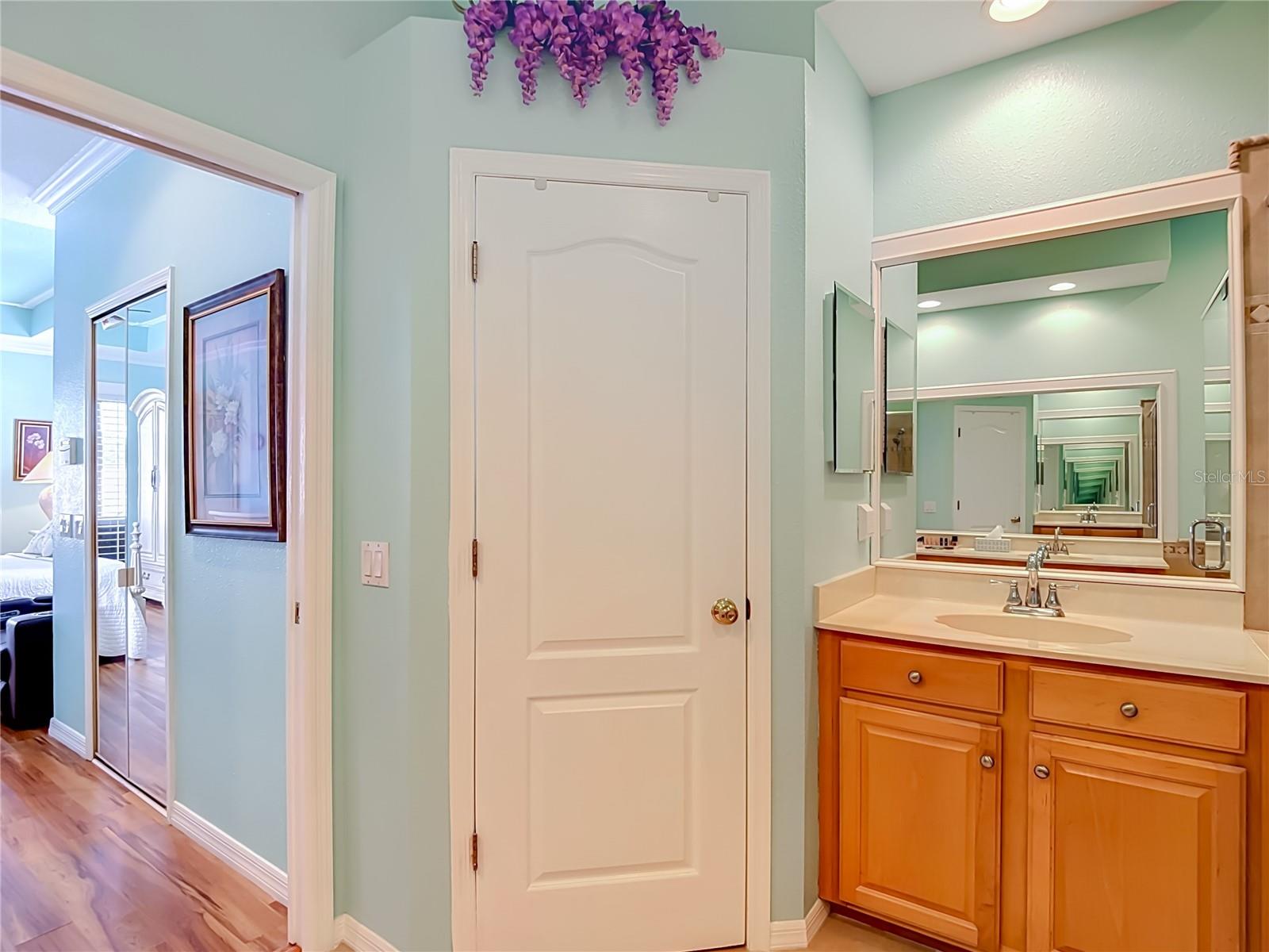 3350 PENDLETON WAY — photo 62