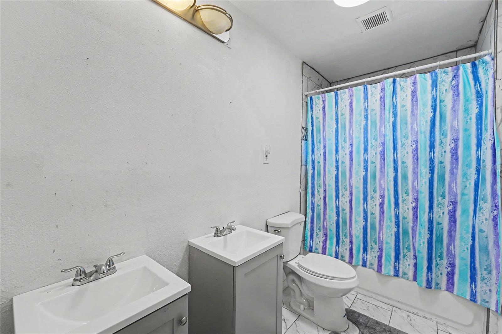 6706 SANDRA DR — photo 15