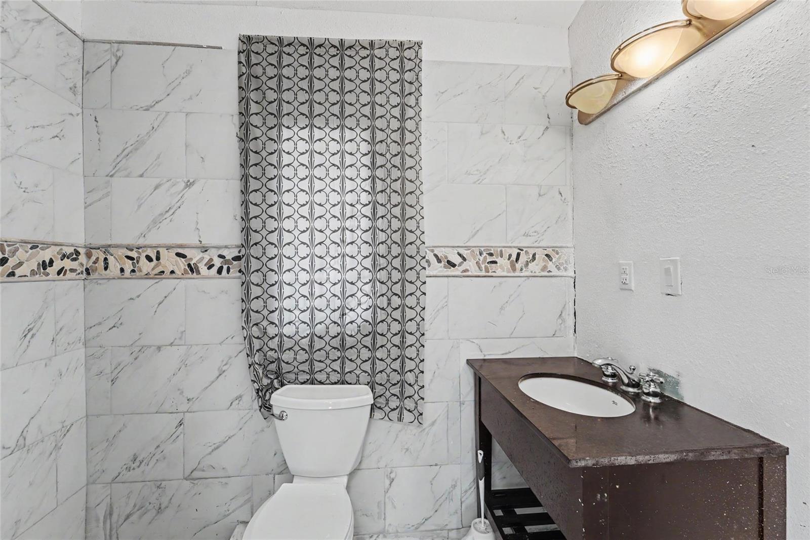 6706 SANDRA DR — photo 21