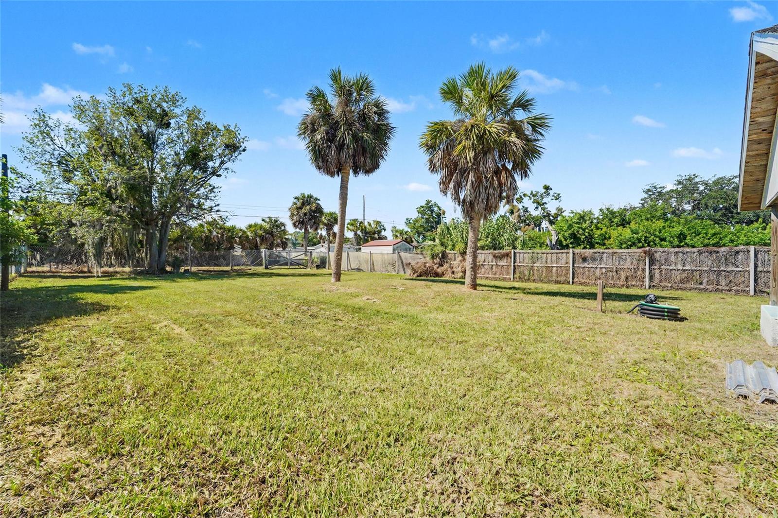 6706 SANDRA DR — photo 25
