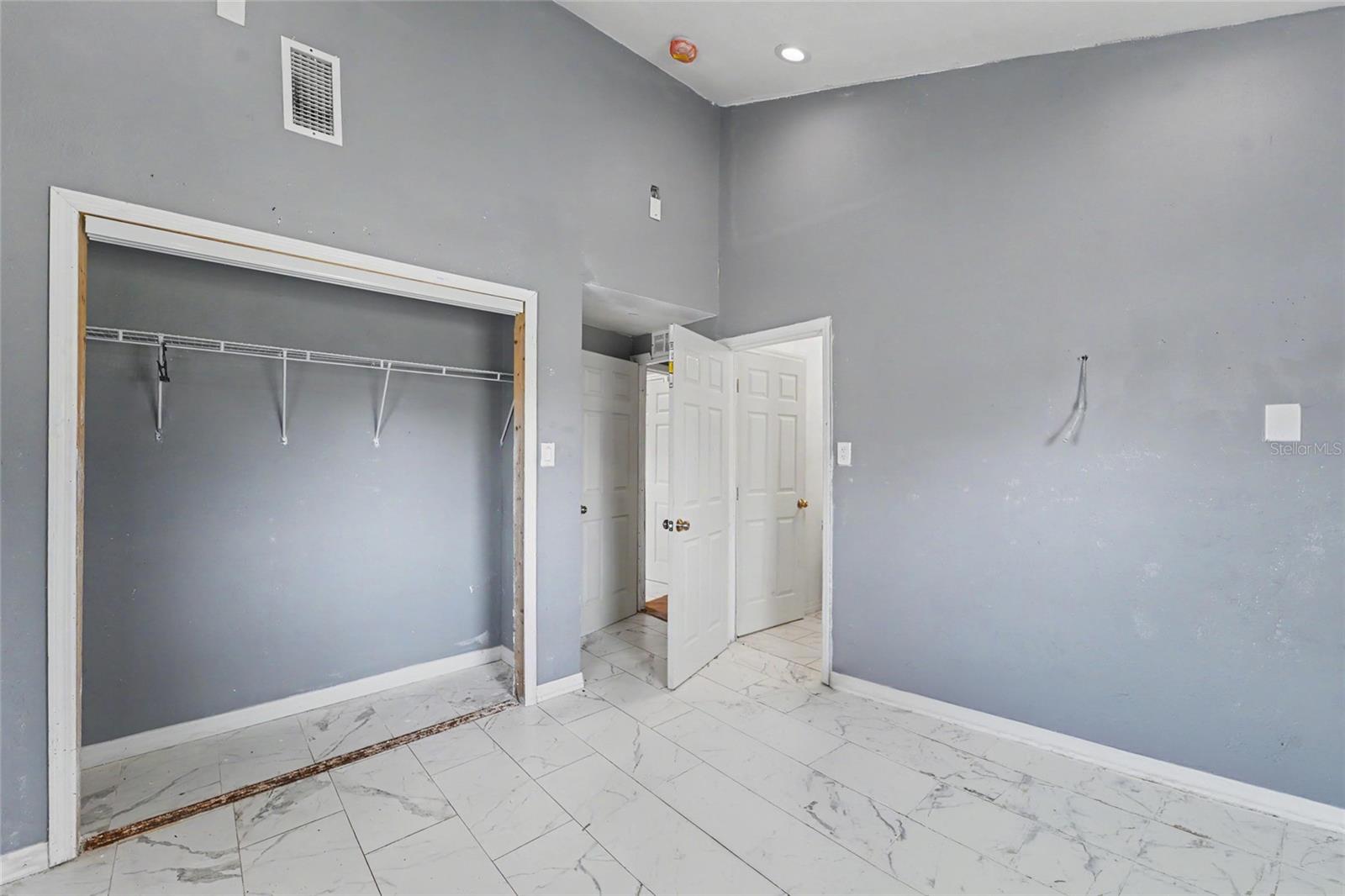 6706 SANDRA DR — photo 14