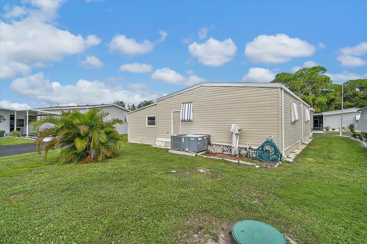 145 EDGEWOOD DR — photo 22